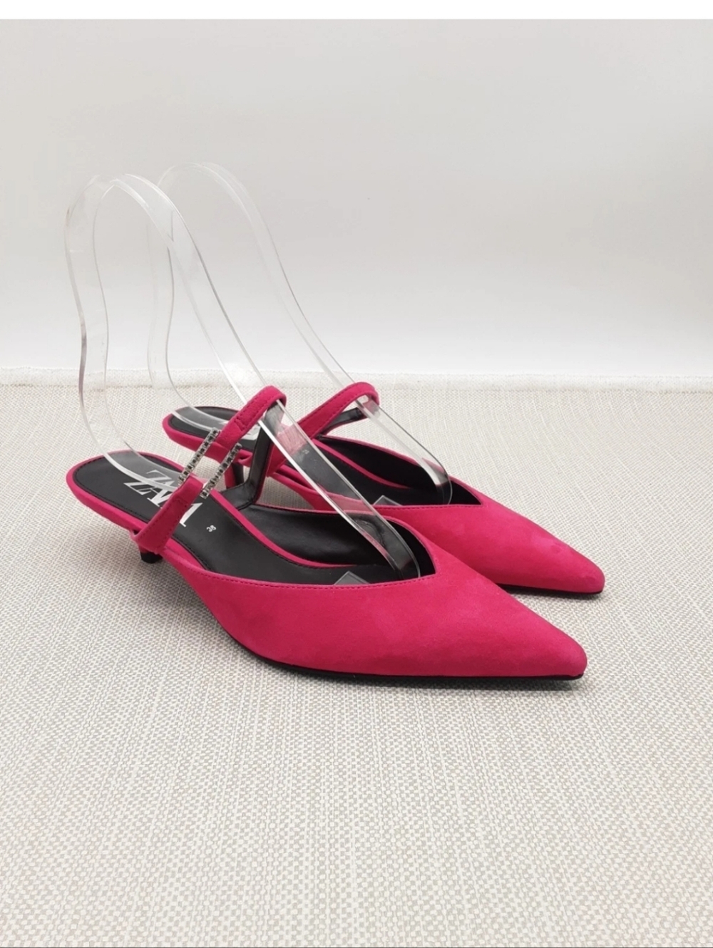 Zara Size 38 Mules Fuchsia Suede Kitten Heels Bejeweled Pointed Toe